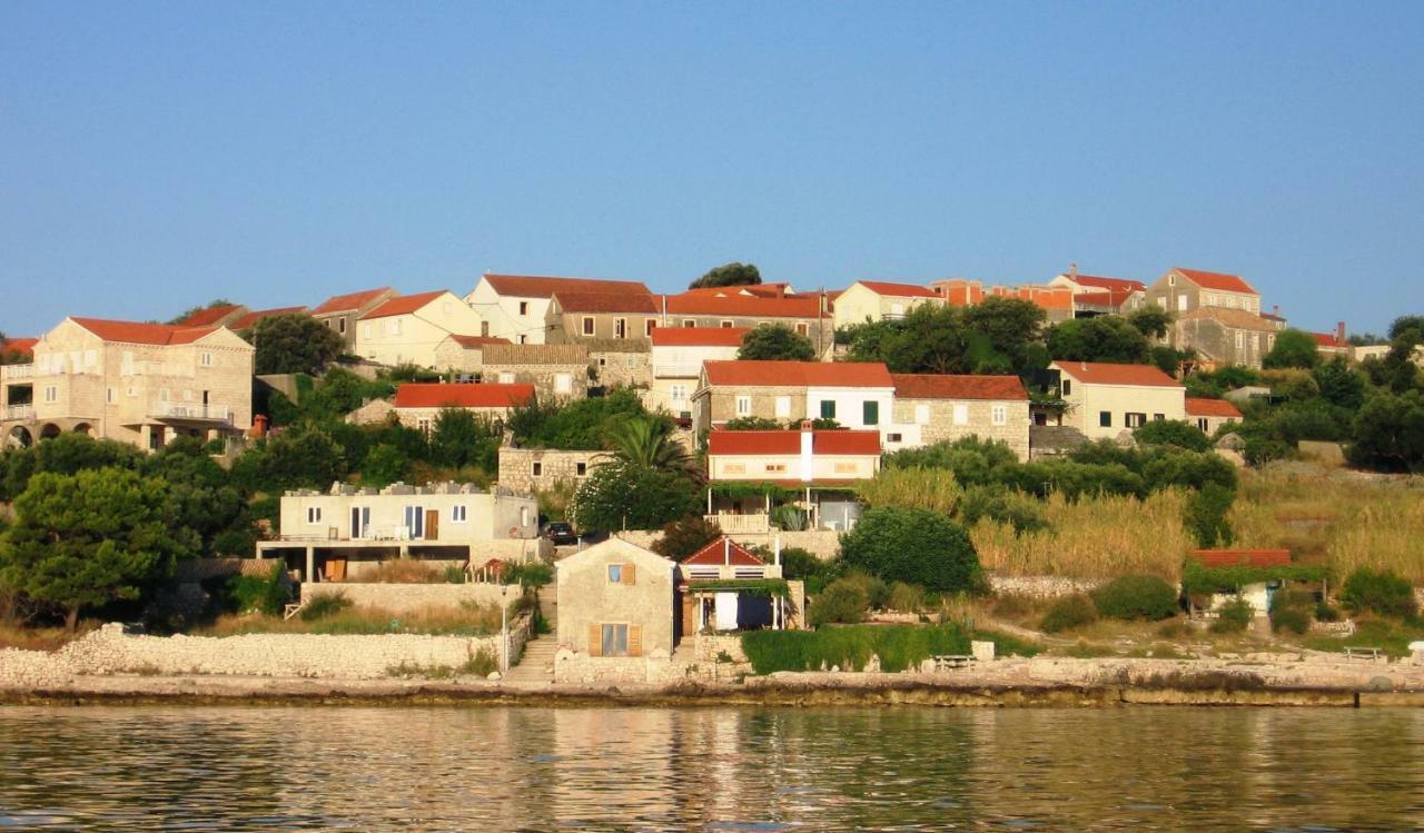 Apartments Duka Lumbarda Exterior photo